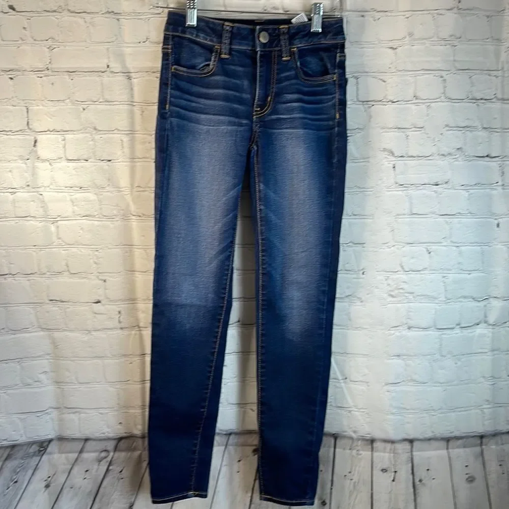 American Eagle Women’s Jeans, High Rise Jegging size 00, super‎ stretch